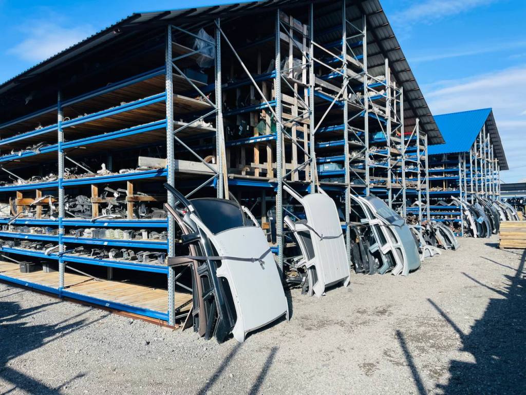 Территория авторазбора АМС+