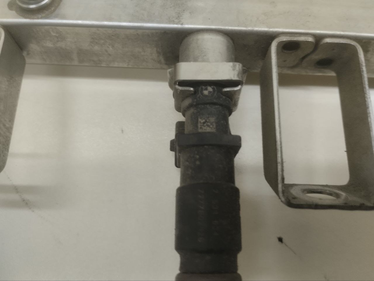 Рейка топливная (рампа) BMW X3 E83 2004-2010