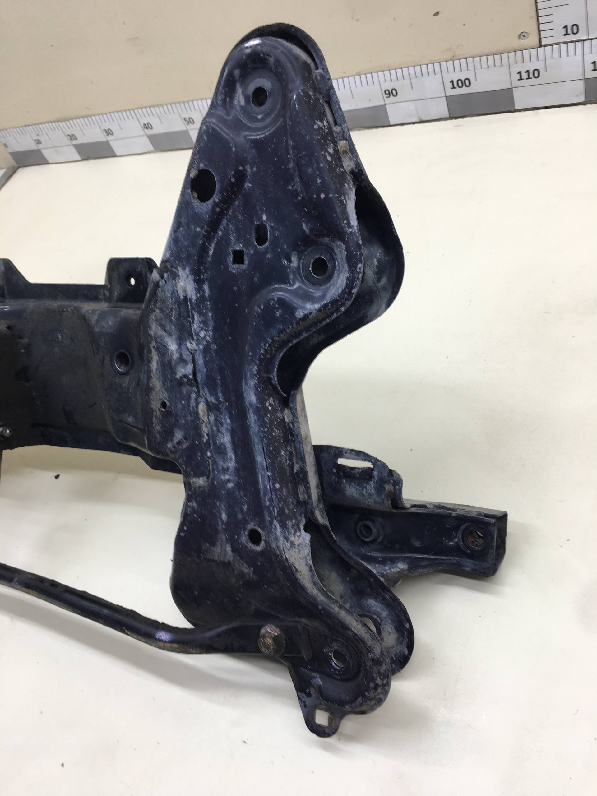 Балка подмоторная Peugeot 208 2012>