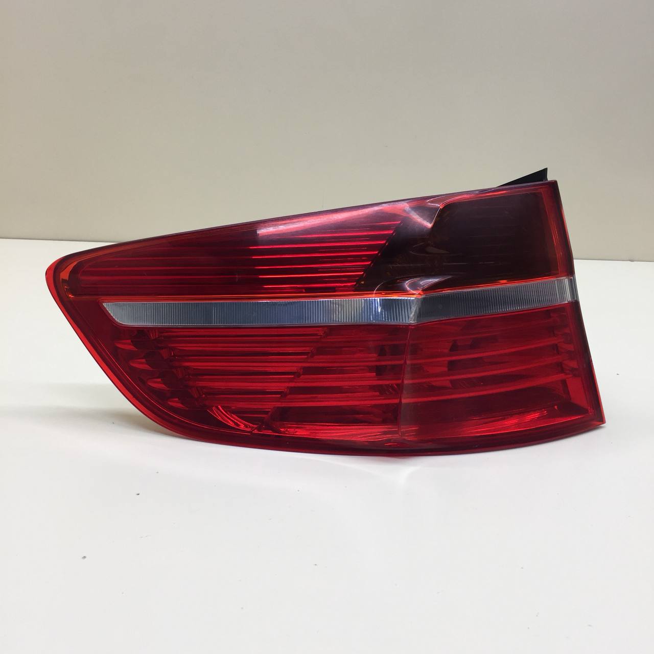 Фонарь задний наружный левый BMW X6 E71 2008-2014