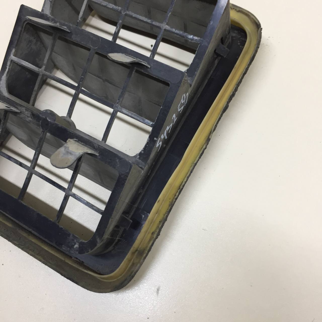 Решетка вентиляционная Citroen Grand C4 Picasso 2006-2014