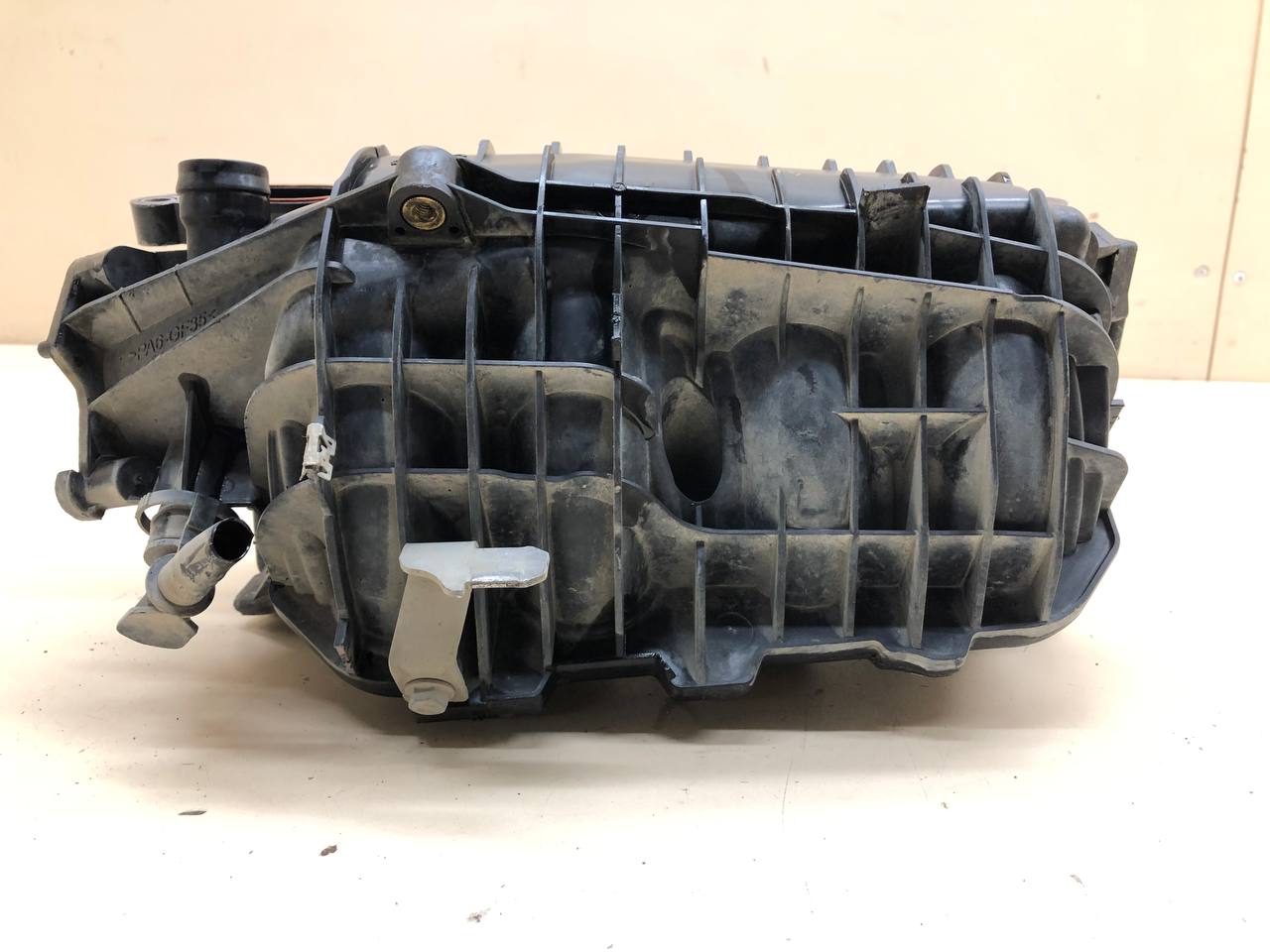 Коллектор впускной Citroen C3 2009-2016