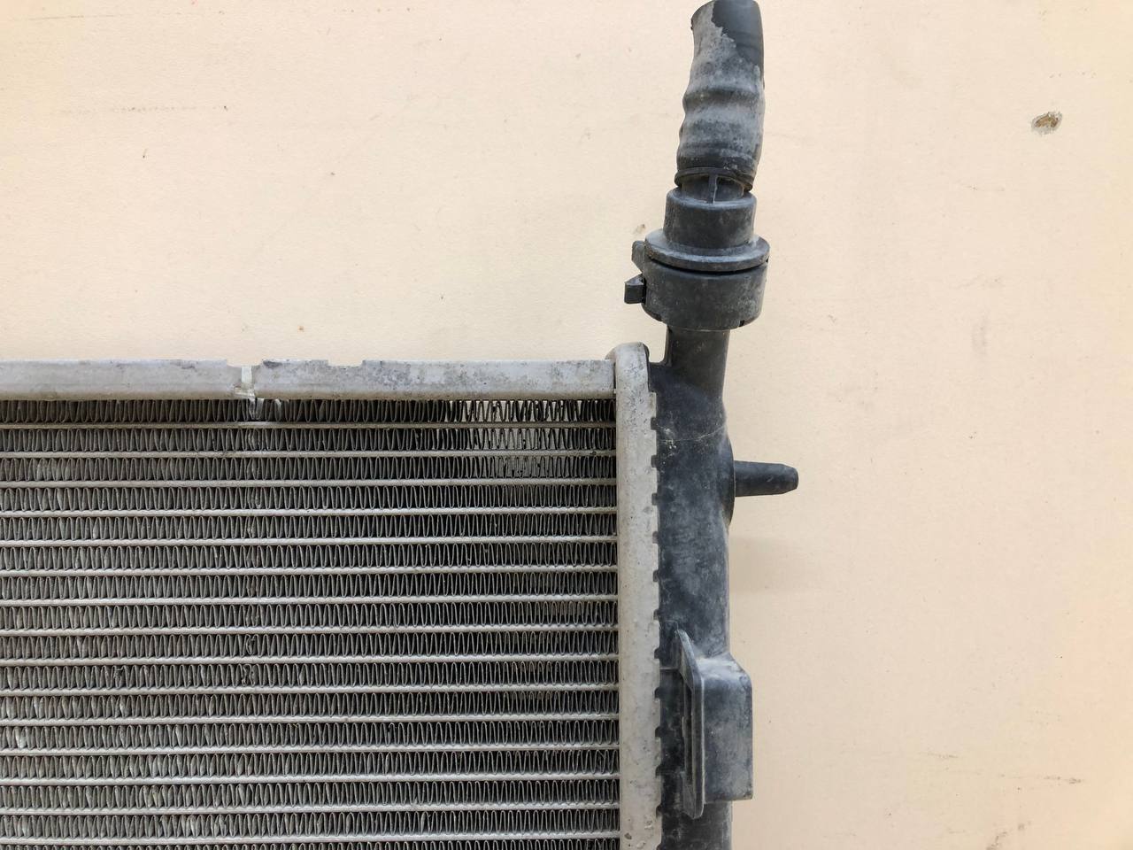 Радиатор охлаждения двигателя Peugeot 207 2006-2013