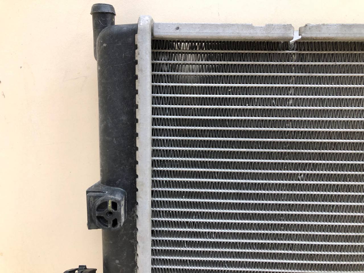 Радиатор охлаждения двигателя Peugeot 207 2006-2013