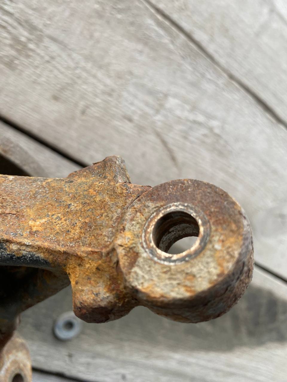 Кулак поворотный передний правый Peugeot 207 2006-2013