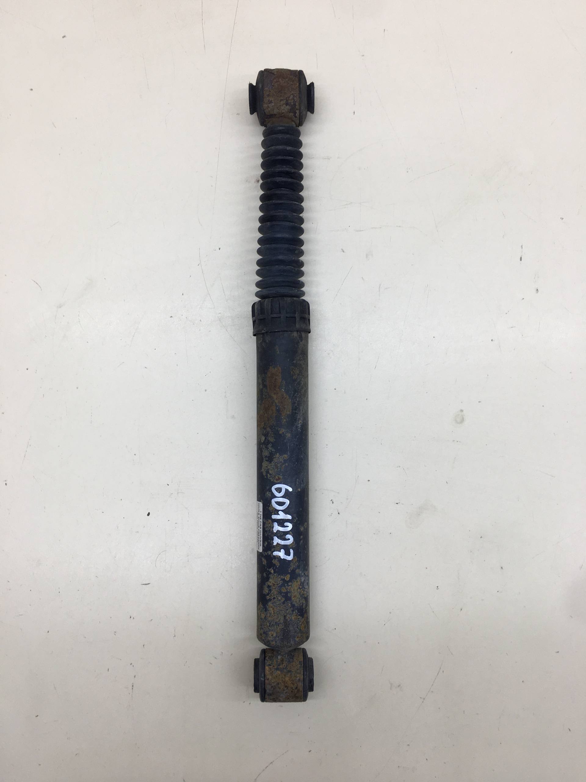 Амортизатор задний Peugeot 208 2012>