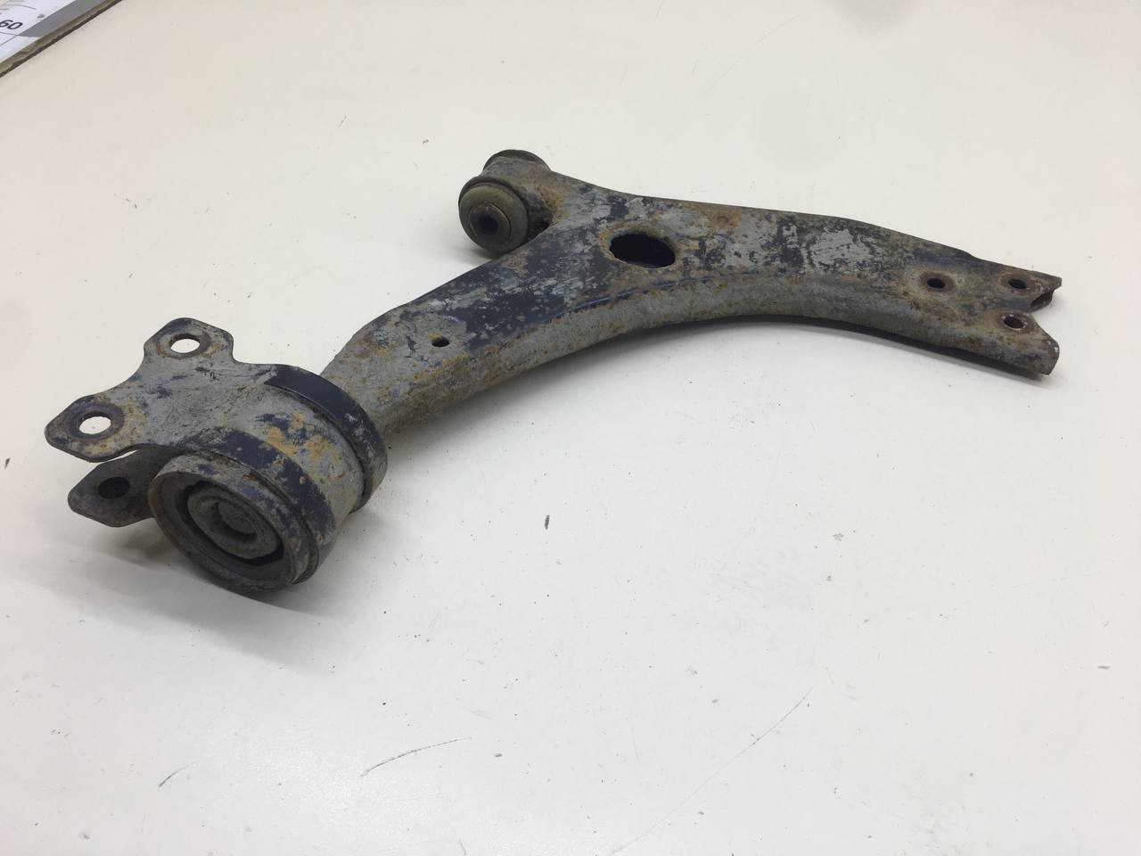 Рычаг передний левый Ford Focus 2 (DB) 2008-2011