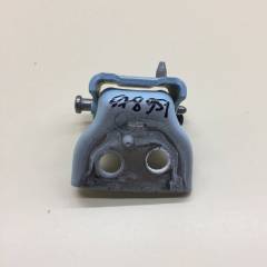 Петля двери передней правой нижняя Citroen C3 2009-2016