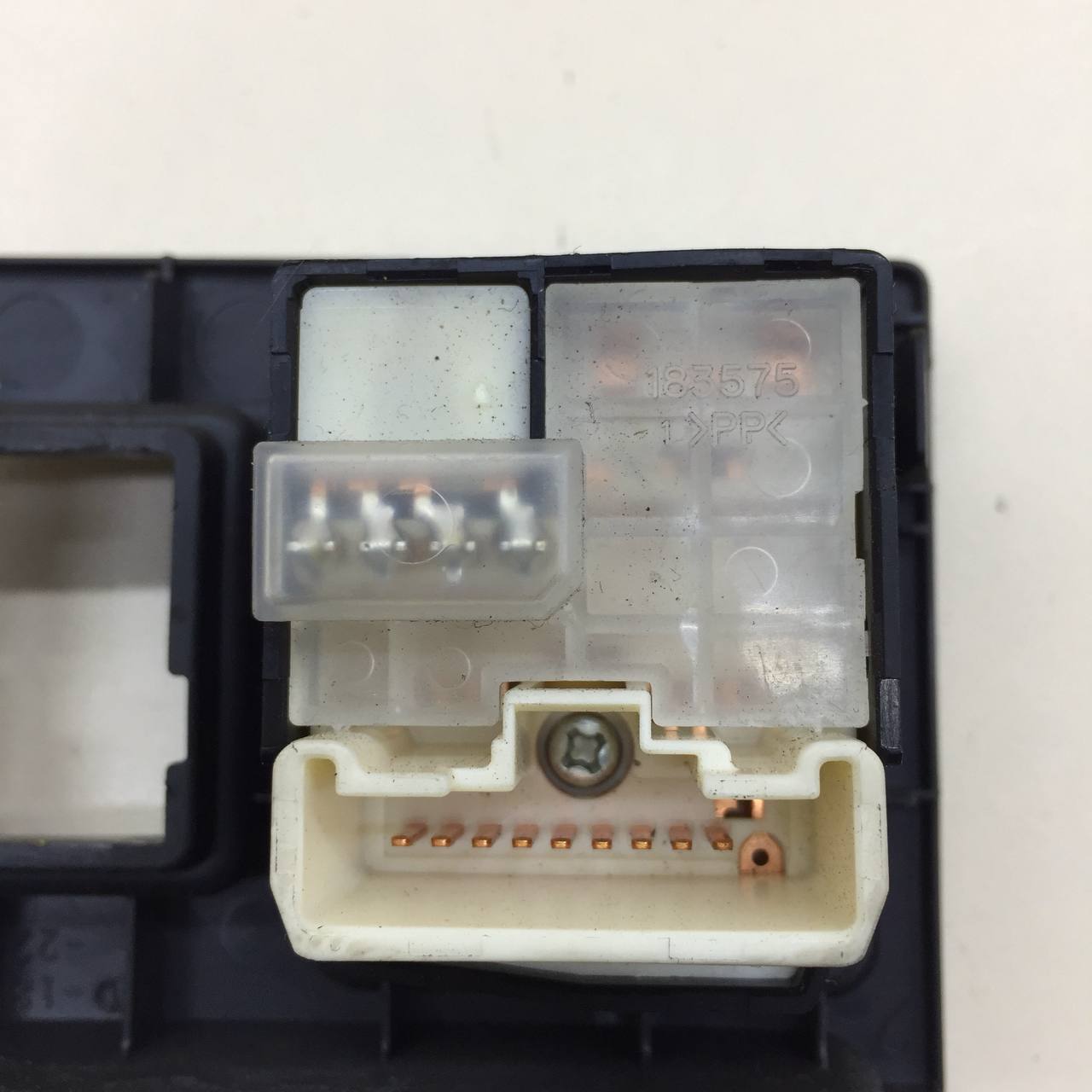 Переключатель регулировки зеркала Toyota Rav 4 (A30) 2006-2013