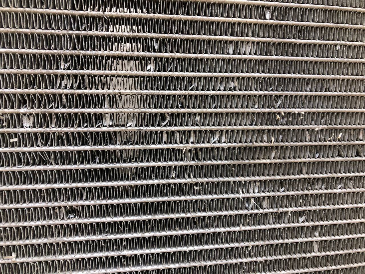 Радиатор охлаждения двигателя Peugeot 207 2006-2013