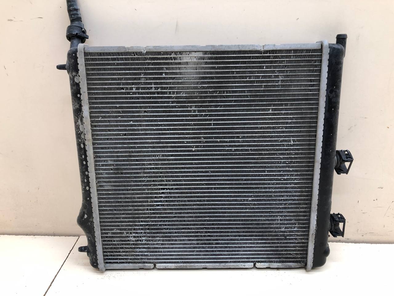 Радиатор охлаждения двигателя Peugeot 207 2006-2013